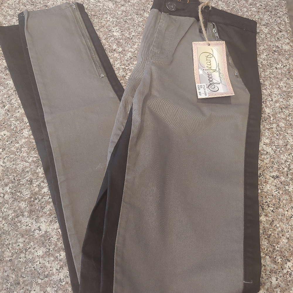 Brand new Two tone skinny jeans